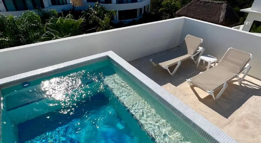 Amazing Luxury Penthouse with sunset,sunrise view, private Jacuzzi and rooftop pool - Image 1
