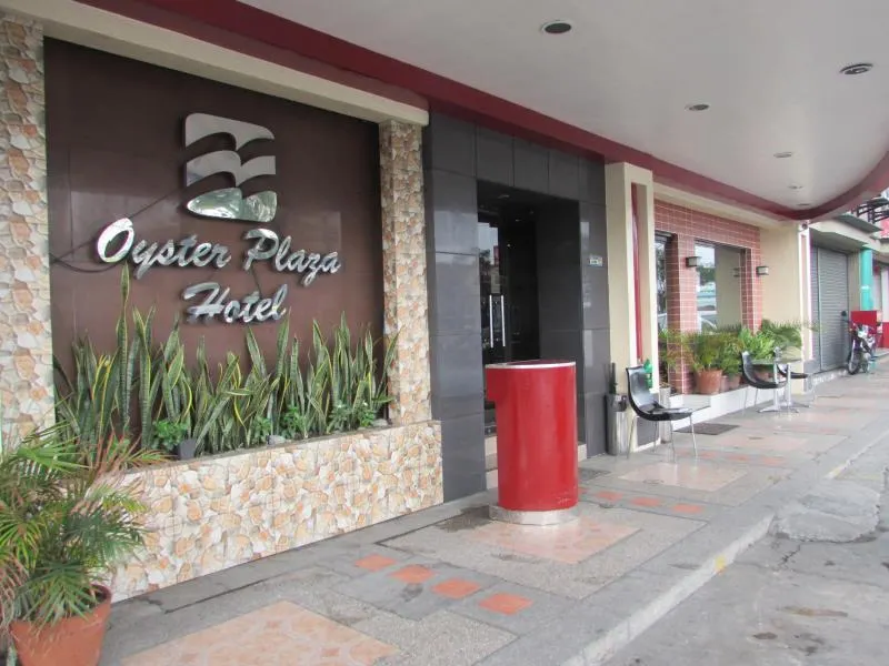 Oyster Plaza Hotel - Image 1