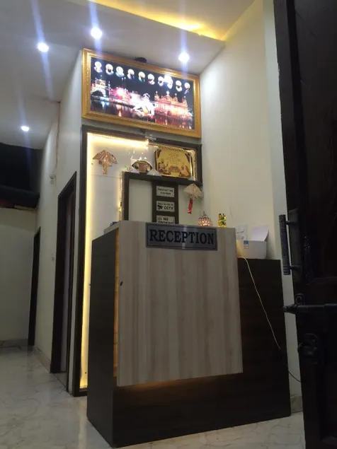 Arora Classic Guest House - Image 1