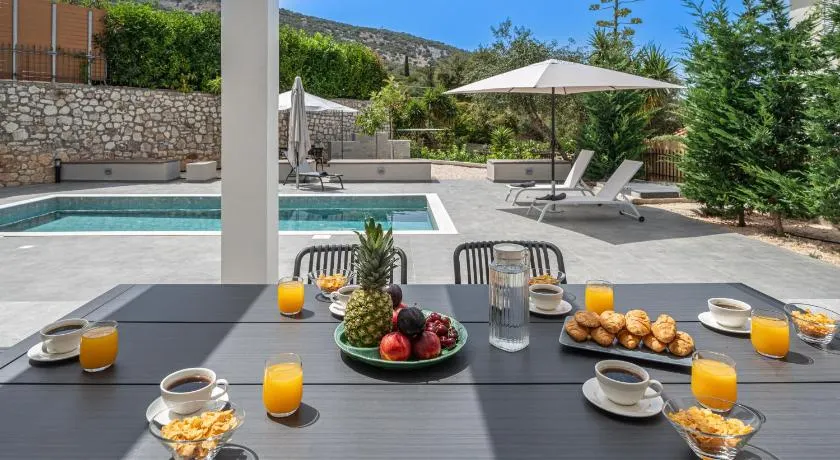 Legantes Luxury Apartments with shared pool - Image 1