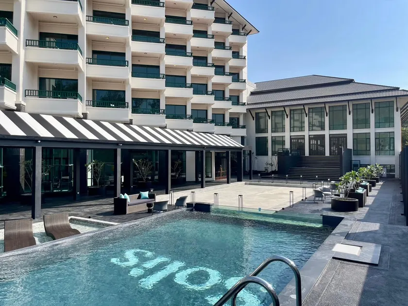 Solis Beach Hotel Rajamangala - Image 1