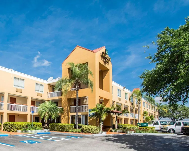 Quality Inn Miami Airport - Doral - Image 1