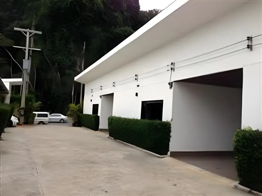 Hidden Hill Resort - Image 1
