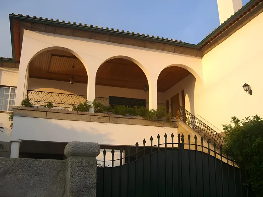 Casa do Almocreve - Image 1