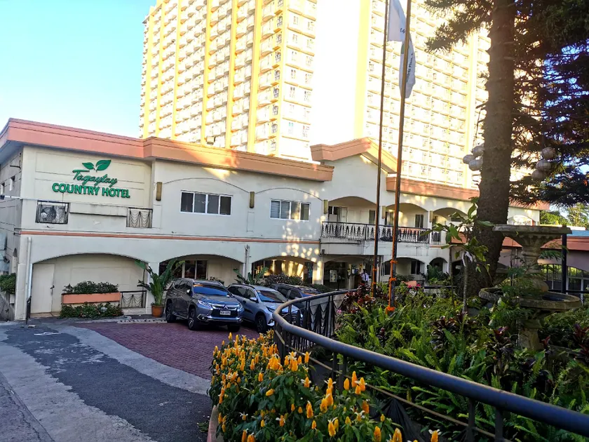 Tagaytay Country Hotel - Image 1