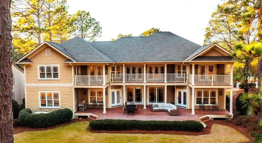 New - Spectacular️ Golf Views - Sleeps 20 - Pinehurst National #9 - Near DT Pinehurst! - Image 1