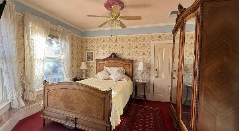 Roseberry House Bed and Breakfast - Image 1