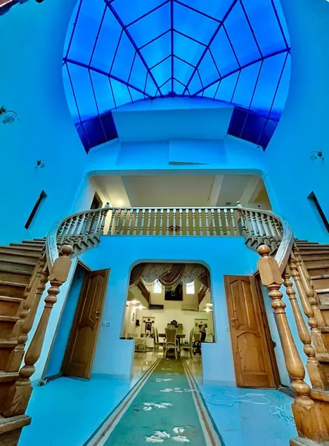 Lovely 5-bedroom vacation home - Image 1