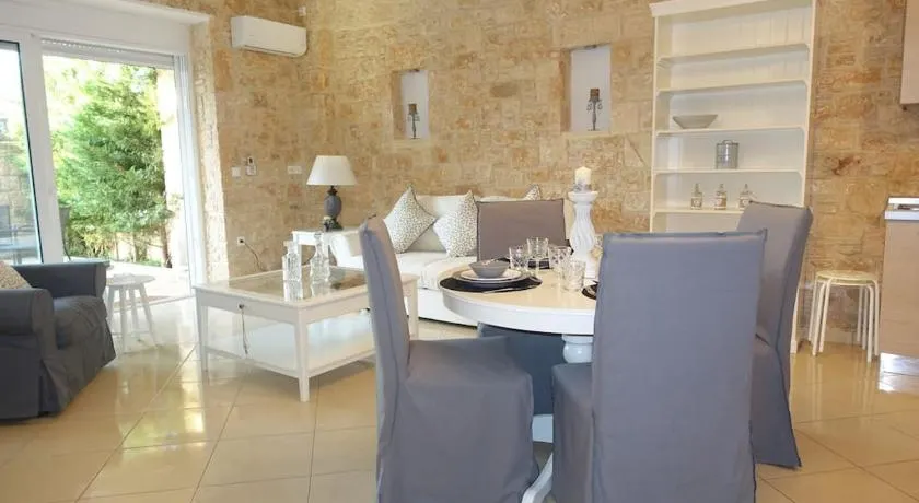 Miss Nefeli - Marvelous Stone Apartment in Perdika-Aegina - Image 1