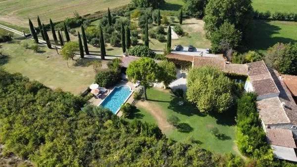 Le Mas des Perrines Maison d’Hôtes - Image 1