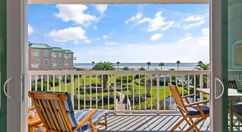 St. Simons Grand 224 - Image 1