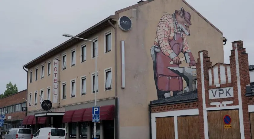 Grand Salo Hotel - Image 1