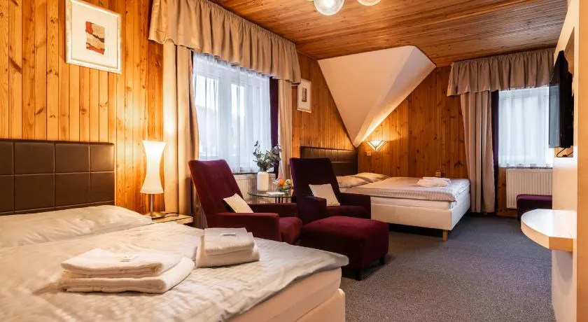 Hotel Schwarz - Image 1