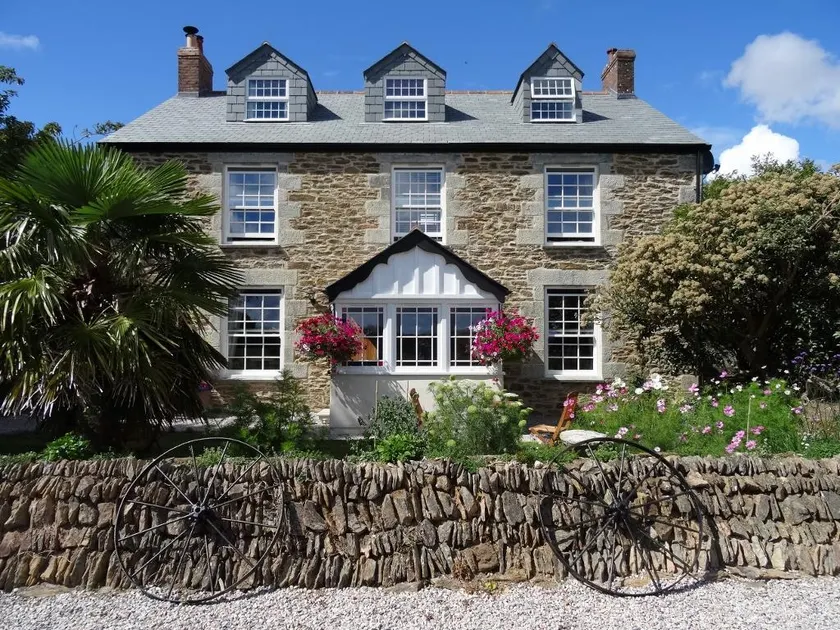 Pengelly Farmhouse B&B - Image 1