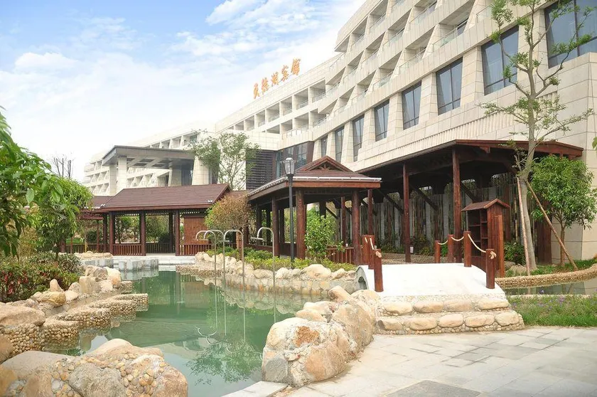 Tiandehu Hotel (Taizhou International Conference Center Tiandehu Water Park Branch) - Image 1