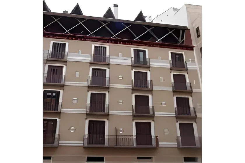 Apartamentos Zaragoza Coso - Image 1