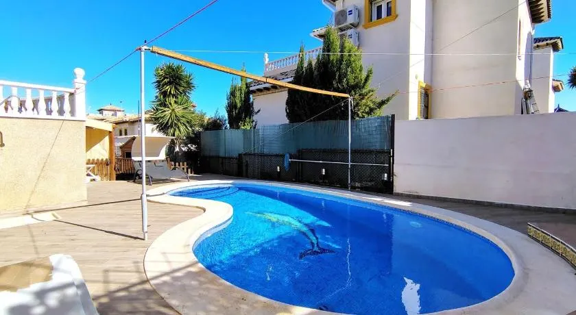 Gästehaus 'Planta Baja Con Piscina Privada' mit privatem Pool, WLAN und Klimaanlage - Image 1