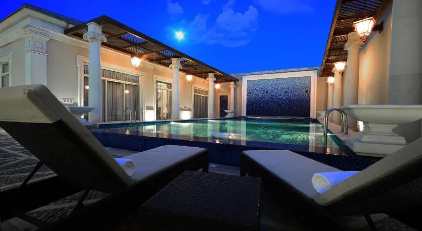 Goot Resorts - Image 1