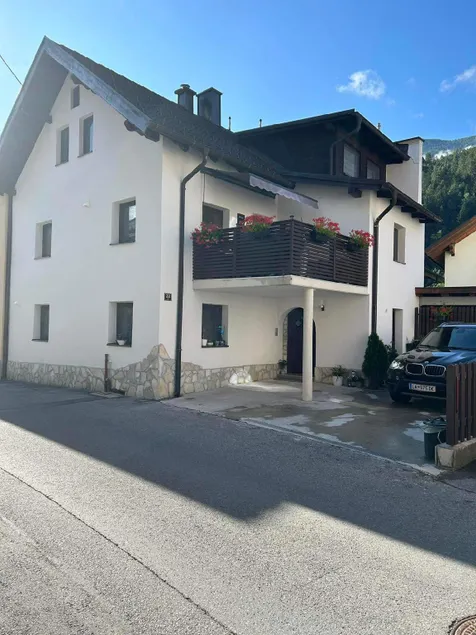 Geräumige Mansardenwohnung - Image 1