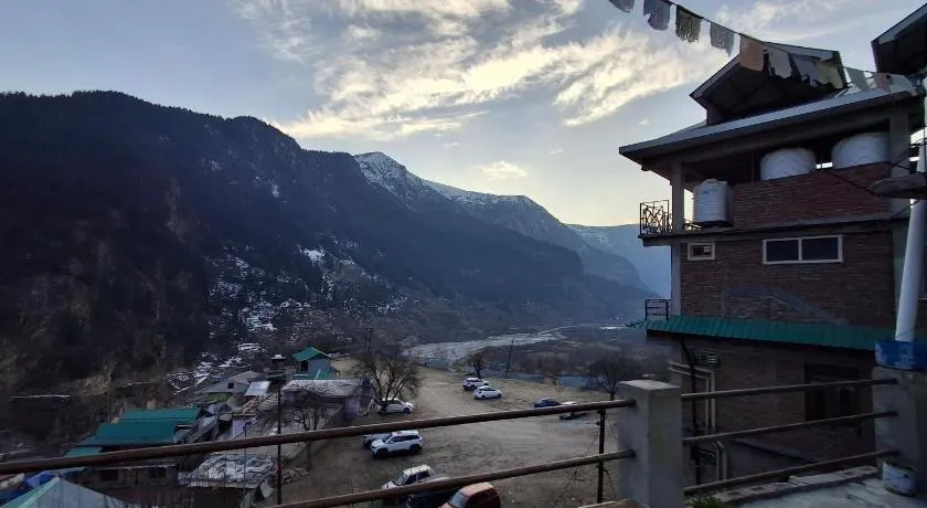 The Sangla Chalet Homestay - Image 1