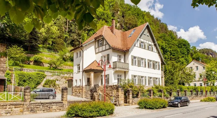Villa Elbufer - Image 1