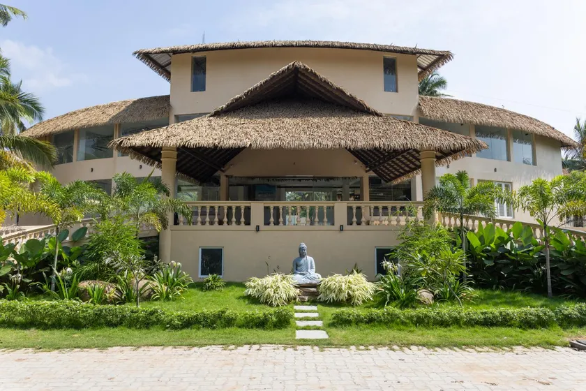 Coconest Premium Deluxe Rooms - Image 1