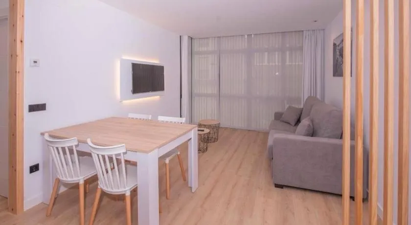 APARTAMENTOS LLAMIEVA - Image 1