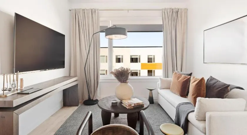 Hyatus Luxury Residences Boston Everett Premier Collection - Image 1