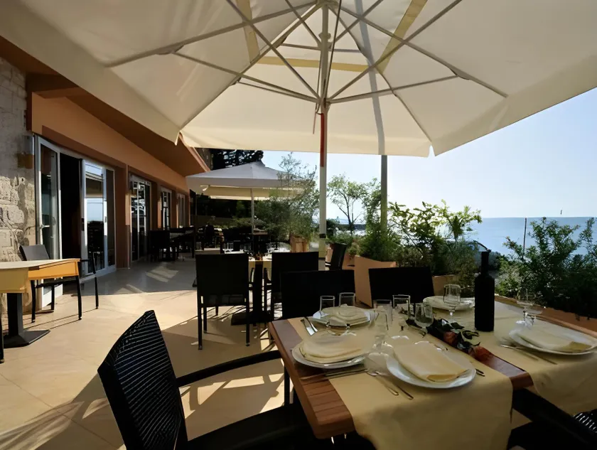 Hotel Zlatna Vala - Image 1