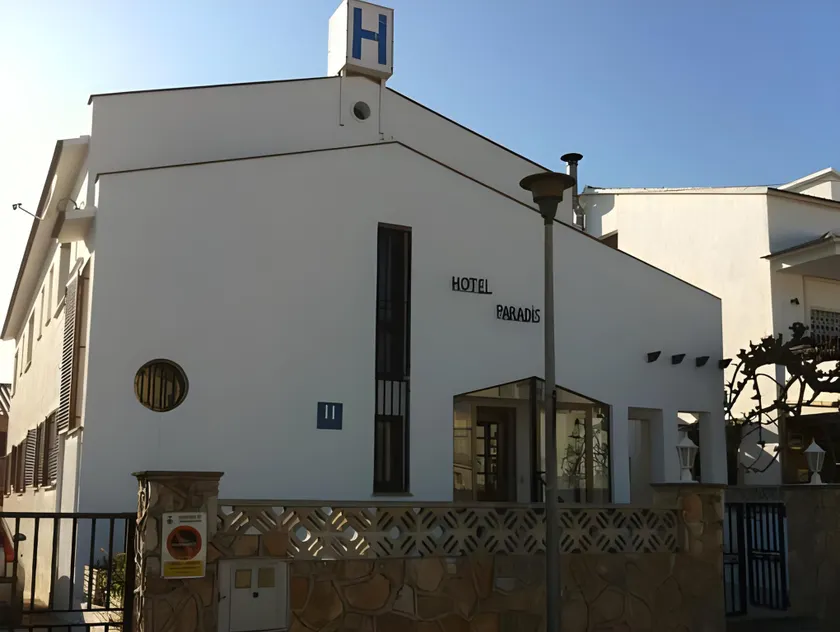 Hotel Paradís - Image 1