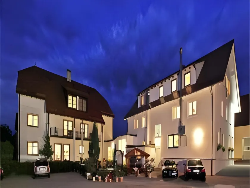 Hotel Restaurant Adler - Image 1