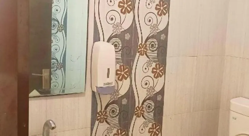 Hotel Gem - Image 1