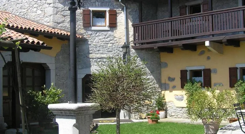 Guesthouse Domacija Sajna - Image 1