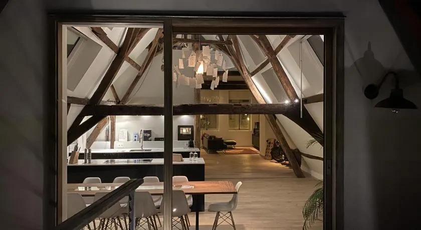 Burgstraat 17 Apartment in Exclusive Patrician House in Medieval Ghent - Image 1