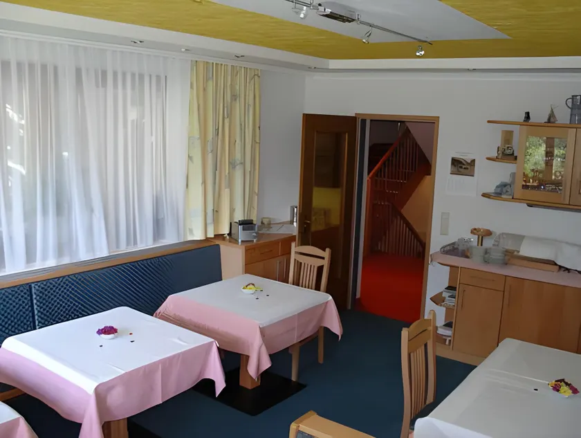 Hotel Garni Burger - Image 1