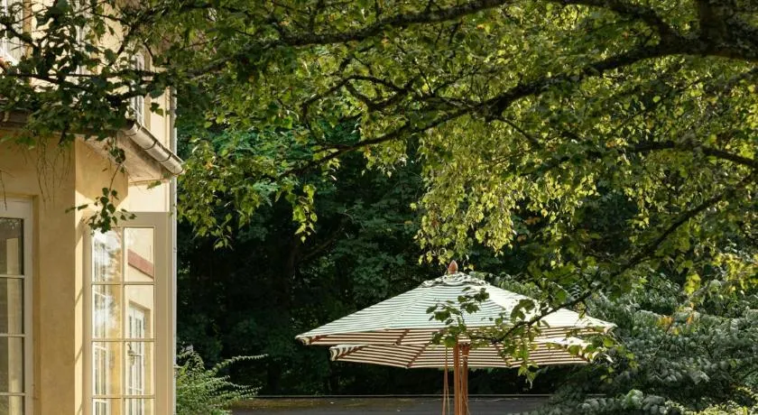 Exclusive Holiday Home By Tisvilde Beach - Image 1
