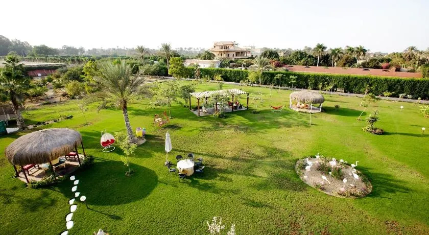 Salahi Residences - Image 1