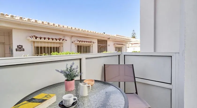 Calm Bungalow - Image 1