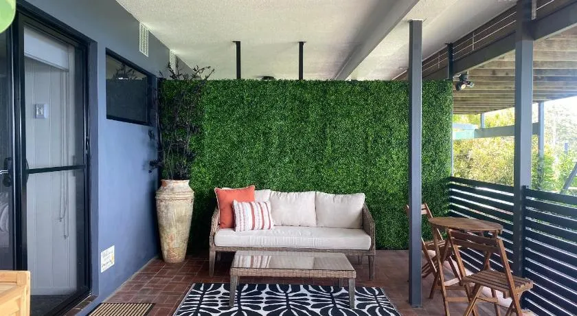 Green Cauldron, Homestay, Tamborine Mountain, Private Room, Ensuite, Private Courtyard, Gold Coast Views - Image 1