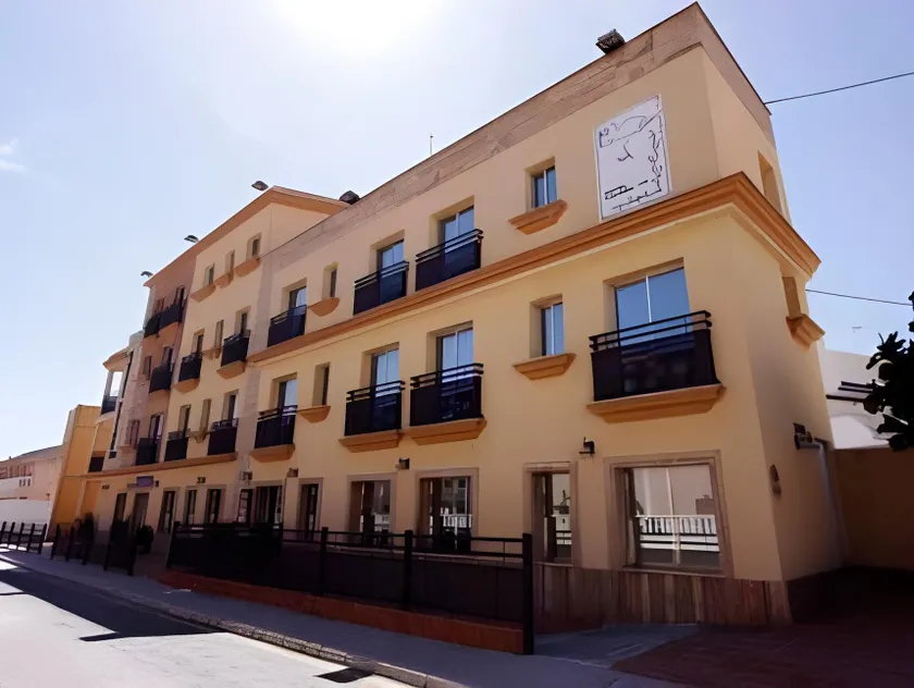 Hotel Paloma - Image 1