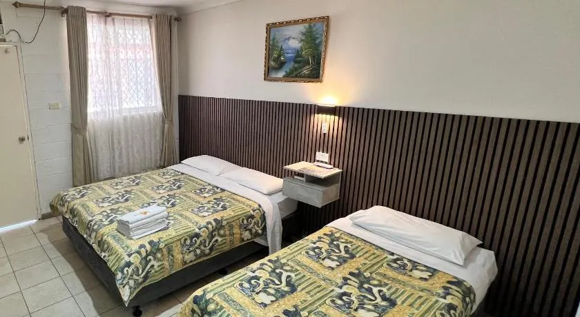 iGrand Motel - Image 1