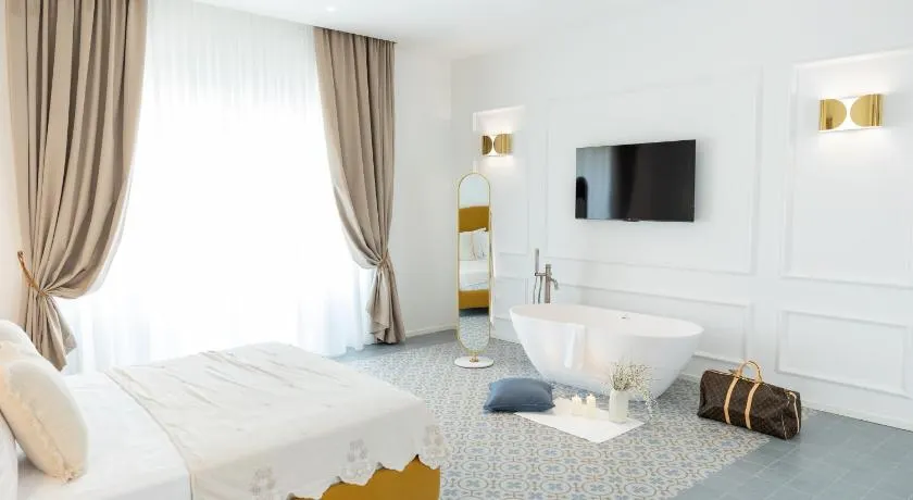 Granea - Rooms for Living - Image 1