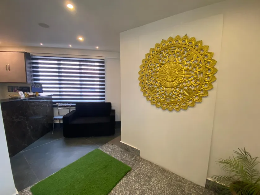 HOTEL ABODE - Image 1