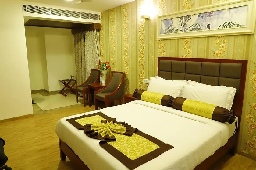 Budget Hotel - Image 1