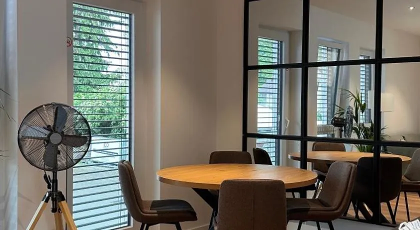 AMAO-Jade - Business Apartment - 4 Guests - Parking - Image 1