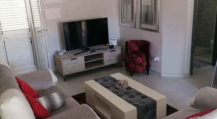 SoleLuna Apartment 2 - Image 1