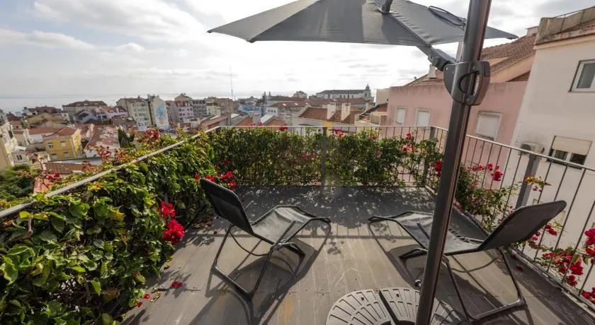 Tings Lisbon - Image 1
