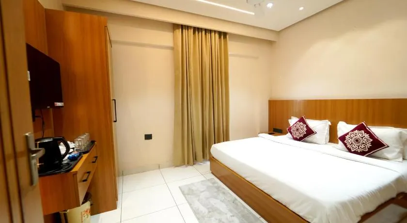 Hotel the republic - Image 1