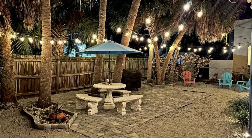 Surfing Turtle Inn - Image 1