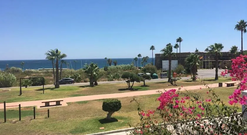 Palm Beach Apartment in La Duquesa - Image 1